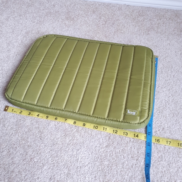 LUG / Padded Quilted Laptop Case with Zipper - Green - Picture 7 of 7
